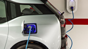 ev şarj istasyonu araç